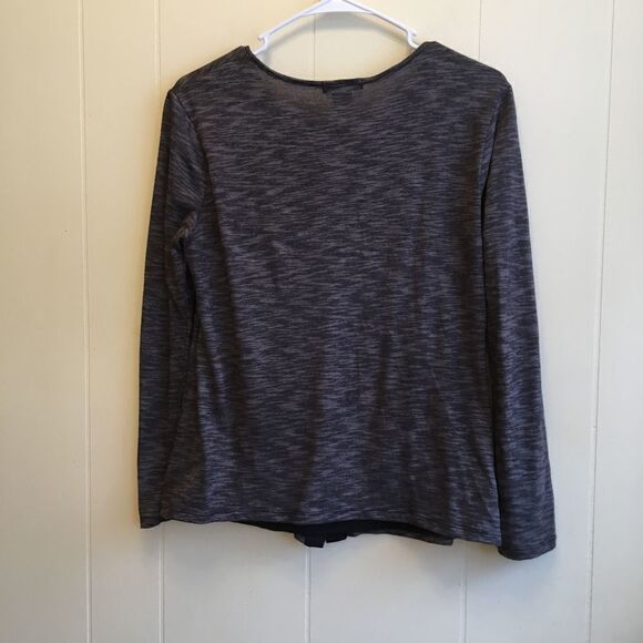 ‎LILLY LOU RUFFLED BUTTON FRONT KNIT TOP - Picture 2 of 4